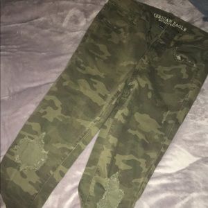American eagle camo skinny jeans